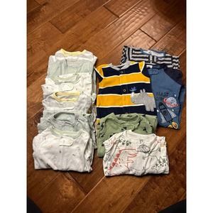 Bundle of 11 Footed Baby Pajamas - Size 0-3 month